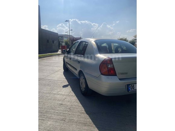 Sahibinden Renault Clio 1.4 RNA 2000 Model  352.000 km Gri
