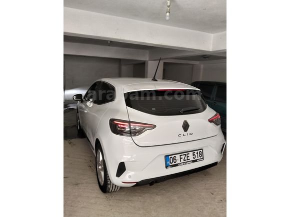 Sahibinden Renault Clio 1.0 TCe Evolution 2025 Model