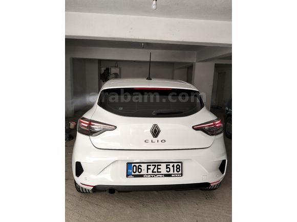 Sahibinden Renault Clio 1.0 TCe Evolution 2025 Model