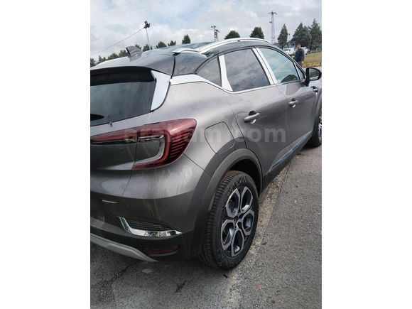 Sahibinden Renault Captur 1.3 TCe Icon 2024 Model 