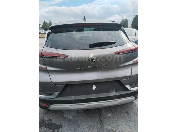 Sahibinden Renault Captur 1.3 TCe Icon 2024 Model 