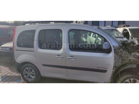RENAULT KANGOO 3 ORJİNAL DOLU KAPILAR MEVCUT