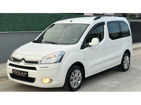 ÖZKAN"DAN 2013 BERLİNGO 1.6HDİ MULTİSPACE 115HP D.KLİMA SIFIR MOTOR