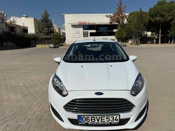 Galeriden Ford Fiesta 1.6 Trend 2015 Model Şanlıurfa