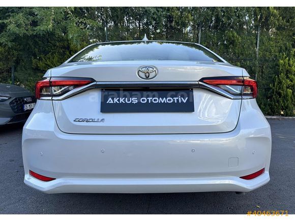 HATASIZ BOYASIZ 2022 MODEL 42.000 KM 1.5 DREAM COROLLA
