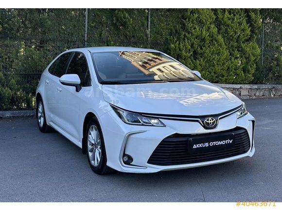 HATASIZ BOYASIZ 2022 MODEL 42.000 KM 1.5 DREAM COROLLA
