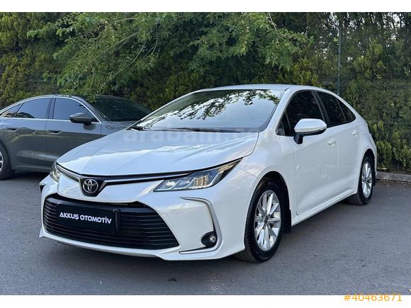 HATASIZ BOYASIZ 2022 MODEL 42.000 KM 1.5 DREAM COROLLA