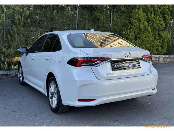 HATASIZ BOYASIZ 2022 MODEL 42.000 KM 1.5 DREAM COROLLA