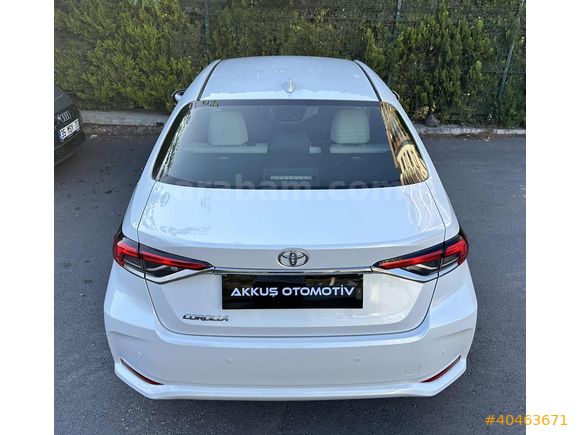 HATASIZ BOYASIZ 2022 MODEL 42.000 KM 1.5 DREAM COROLLA