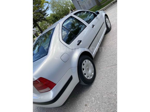 Sahibinden Volkswagen Bora 1.6 Trendline 2000 Model 