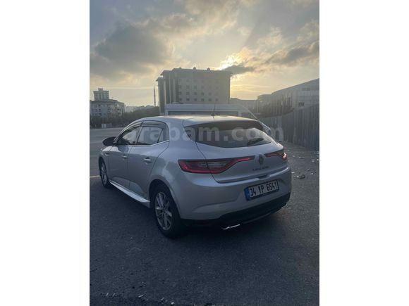 Sahibinden Renault Megane 1.5 dCi Touch 2016 Model 