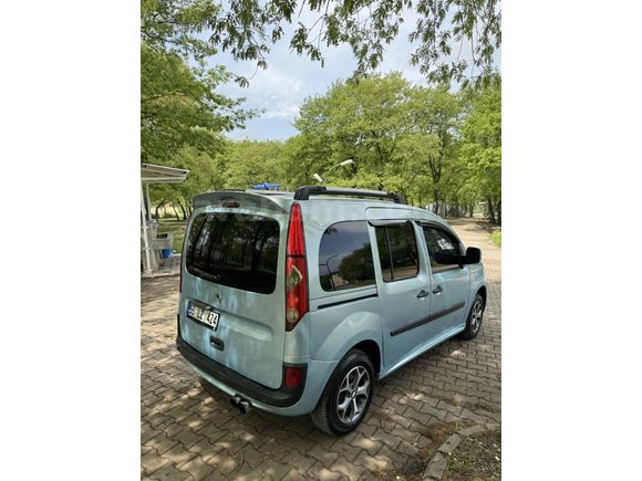 Sahibinden Renault Kangoo Multix 1.5 dCi Expression 2009 Model 