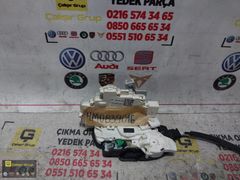 AUDİ A6 A7 Q7 Q8 SAĞ ARKA KAPI KİLİDİ OEM 4M0839016