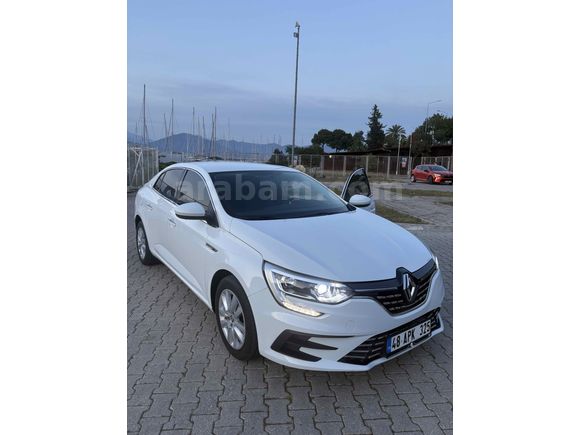 Sahibinden Renault Megane 1.3 TCe Joy 2021 Model Muğla 75.988 km Beyaz
