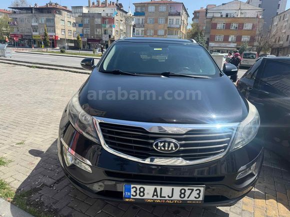 Sahibinden Kia Sportage 1.6 GDI Comfort 2013 Model İstanbul 135.000 km Siyah