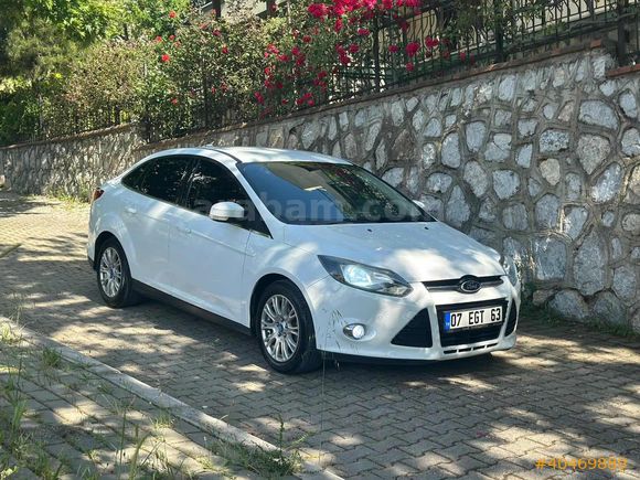 2013 FORD FOCUS 1,6TDCİ TİTANYUM 174,000km İLK SAHİBİNDEN