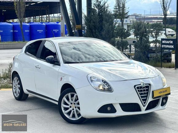 ALFA ROMEO GİULİETTA 1.4TB OTOMATK KİRMİZİ MOTOR 170HP DEGIŞENSZ