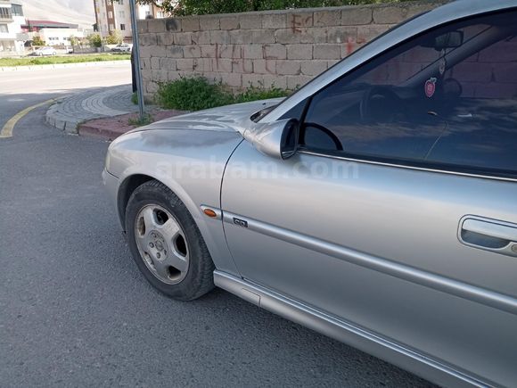 Acil 10 yıllık Sahibinden Opel Vectra 2.0 CD