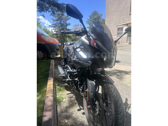 2500 km
