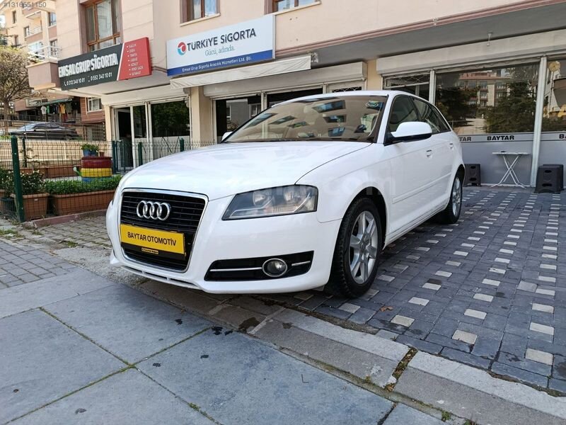 Galeriden Audi A3 Sportback 1.2 TFSI Attraction 2012 Model Ankara 224.350 km Beyaz