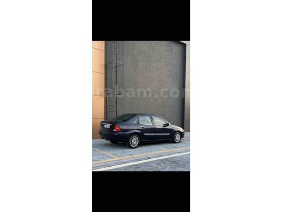 Sahibinden Ford Focus 1.6 Ghia 2001 Model 