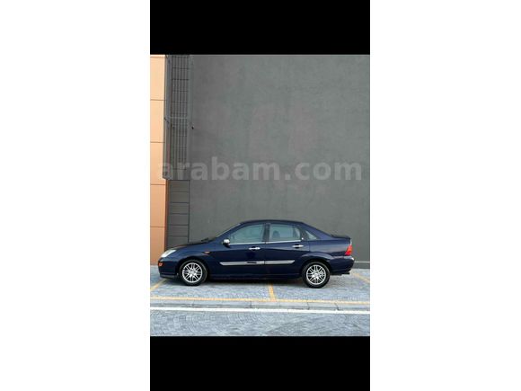Sahibinden Ford Focus 1.6 Ghia 2001 Model 
