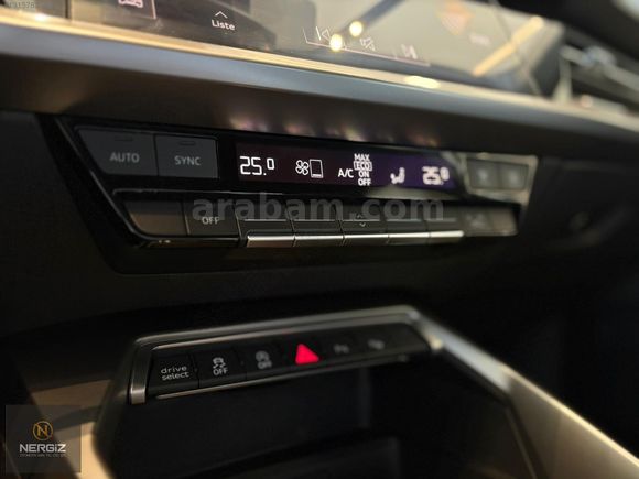 2023 MODEL AUDİ A3 SPORTBACK 35TFSI ADVANCED