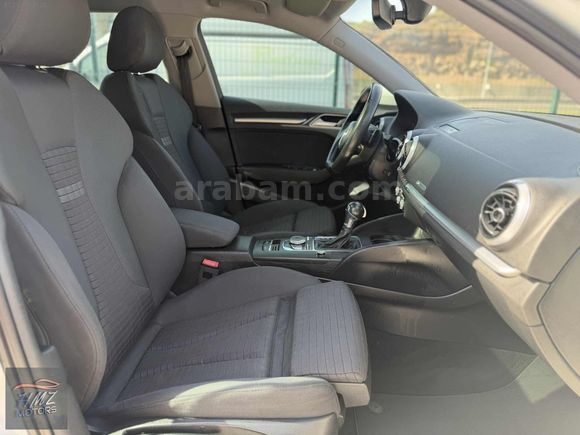 HMZ MOTORS DAN 2017 AUDİ A3 1.6 TDİ SPORTBACK DYNAMİC CAM TAVAN