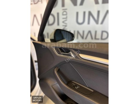 ÜNALDI'DAN 2015 A3 SPORTBACK AMBİTİON 1.6 TDİ CAM TAVAN BAKIMLI