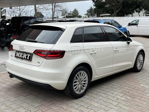 LED+ZENON+GERİ GÖRÜŞ 2014 model AUDİ A3 1.6 TDİ AMBİENTE
