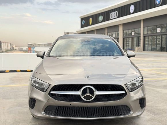 2020 A180 CAM TAVAN BOYASIZ HATASIZ 79 BİN'DE EMSALSİZ +
