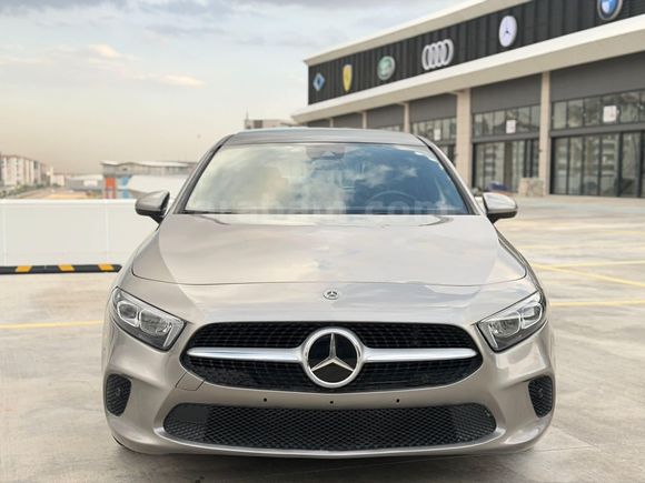 2020 A180 CAM TAVAN BOYASIZ HATASIZ 79 BİN'DE EMSALSİZ +