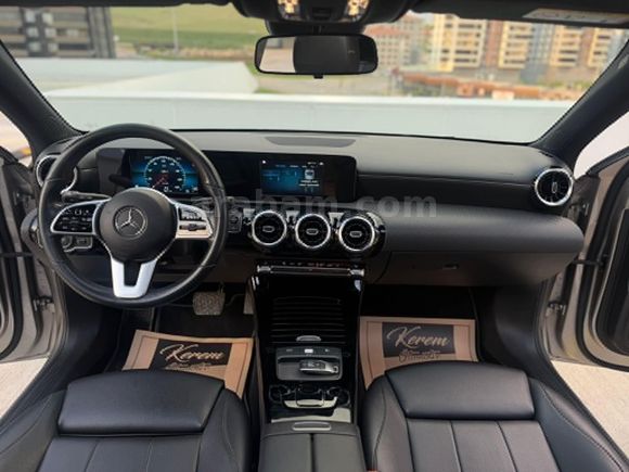 2020 A180 CAM TAVAN BOYASIZ HATASIZ 79 BİN'DE EMSALSİZ +