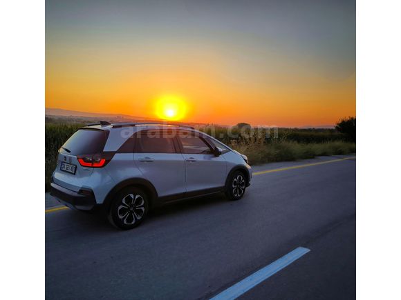 Sahibinden Honda Jazz 1.5 Hybrid Crosstar Executive 2021 Model
