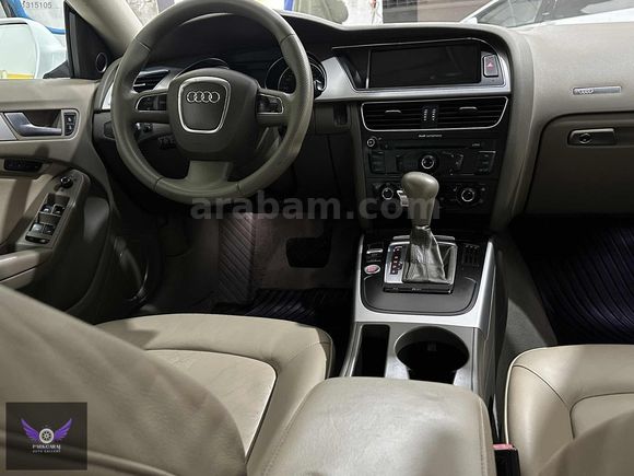 A5 _ 5KAPI - DIŞI BEYAZ İÇİ BEJ KOMBİNASYON