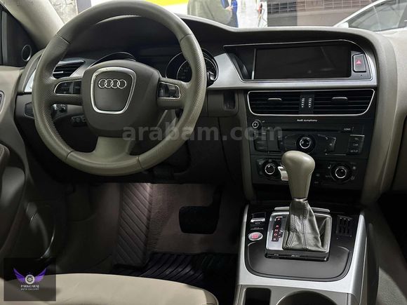 A5 _ 5KAPI - DIŞI BEYAZ İÇİ BEJ KOMBİNASYON