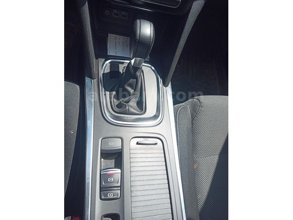 Sahibinden Renault Megane 1.3 TCe Touch 2024 Model