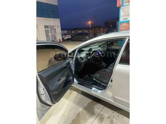 Sahibinden Honda Civic 1.6i VTEC Dream 2010 Model 