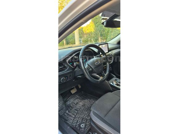 Sahibinden Ford Focus 1.6 TDCi Titanium 2021 Model 