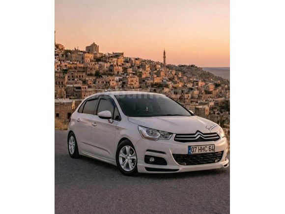 Sahibinden Citroen C4 1.4 VTi Attraction 2012 Model Mardin 252.000 km Beyaz