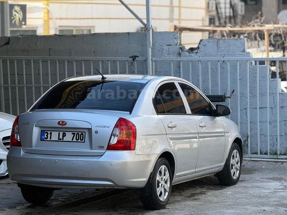 Sahibinden Hyundai Accent Era 1.5 CRDi-VGT Team 2011 Model
