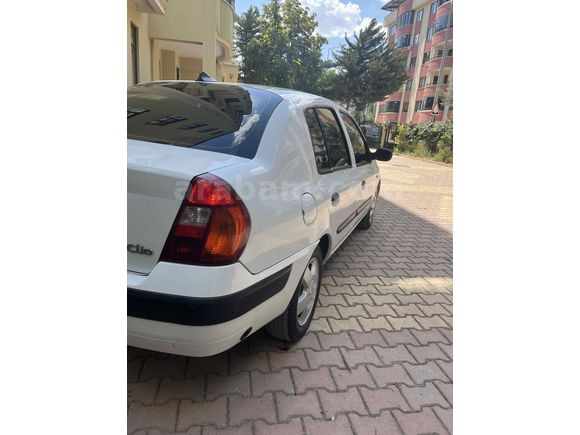 Sahibinden Renault Clio 1.4 Expression 2004 Model 