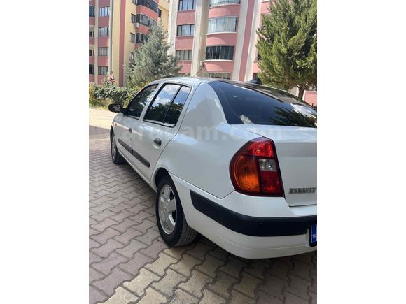Sahibinden Renault Clio 1.4 Expression 2004 Model 