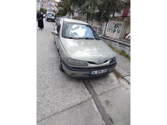 Sahibinden Renault Laguna 2.0 Authentique 2001 Model