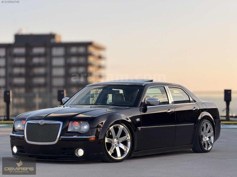 Galeriden Chrysler 300 C 3.0 CRD 2006 Model Ankara 480.000 km Siyah