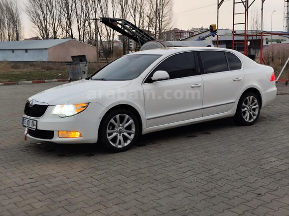Sahibinden Skoda SuperB 1.6 TDI Elegance 2012 Model