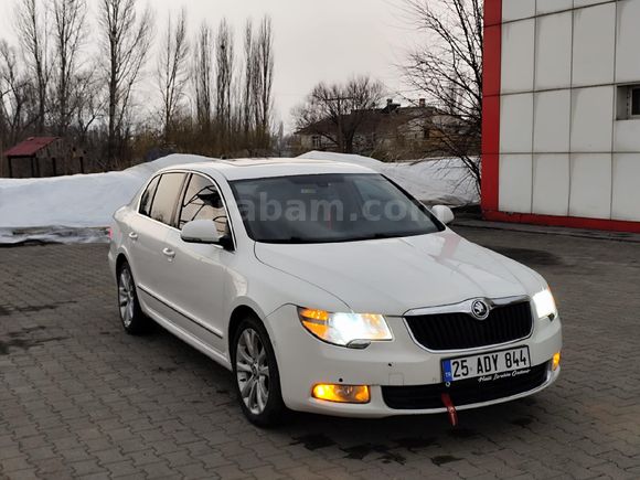 Sahibinden Skoda SuperB 1.6 TDI Elegance 2012 Model