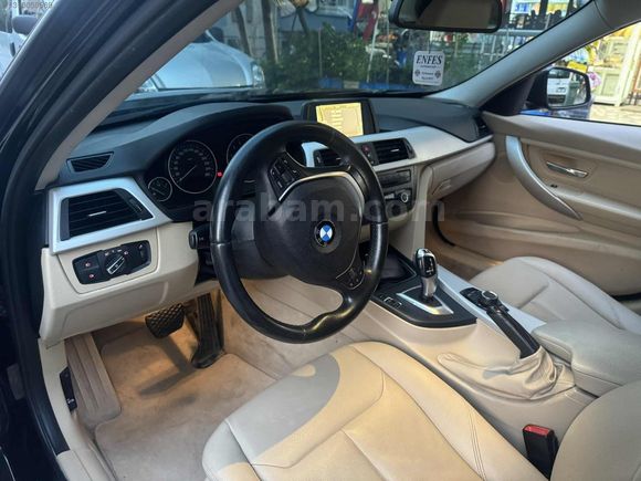 2013 Model 320i Sunrooflu