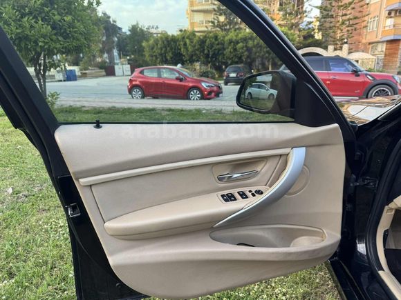 2013 Model 320i Sunrooflu