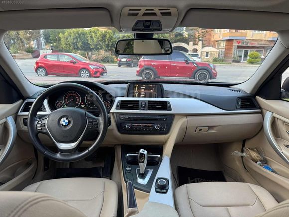 2013 Model 320i Sunrooflu